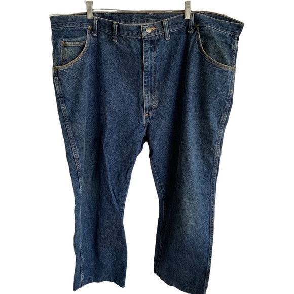Wrangler Men's Size 46 x 30 Blue Dark Wash Straight Regular 96501MR Jeans - Picture 1 of 4
